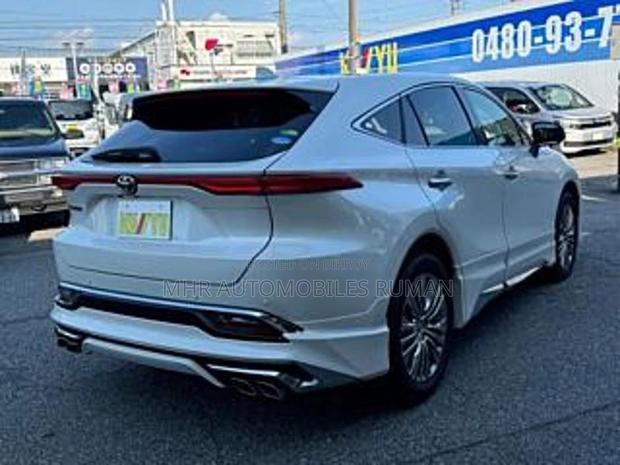 Toyota Harrier Z LEATHER MODELISTA 2020