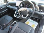 Toyota Noah SZ Hybrid 2022 for sale