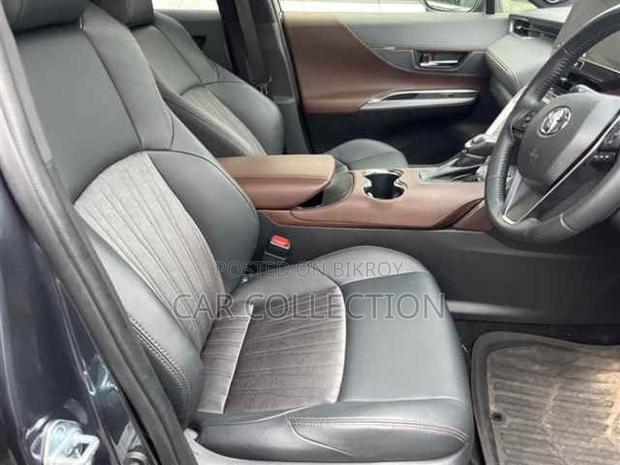 Toyota Harrier G Hybrid Gray 2020
