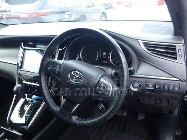 Toyota Harrier Premium 2020