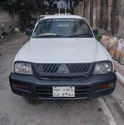 Mitsubishi L200 2007 White for sale