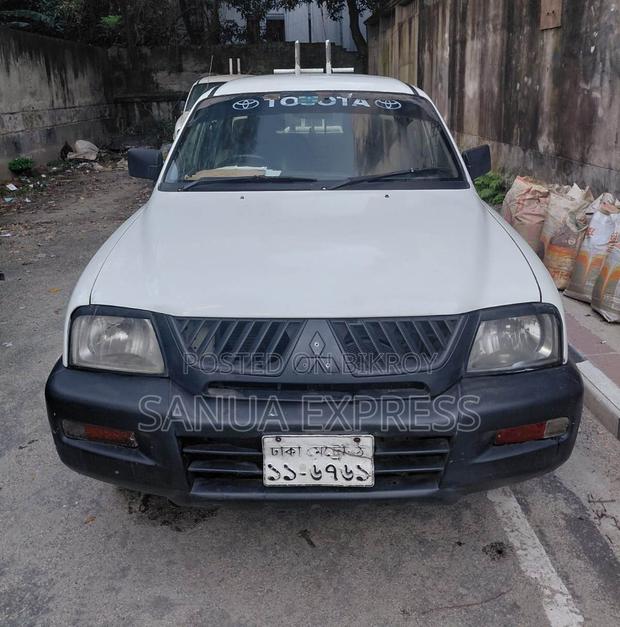 Mitsubishi L200 2007 White