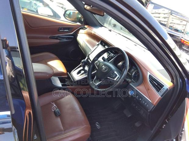 Toyota Harrier PROGRESS METAL 2020
