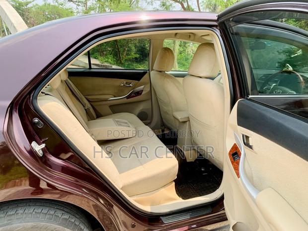 Toyota Premio 2015 Maroon