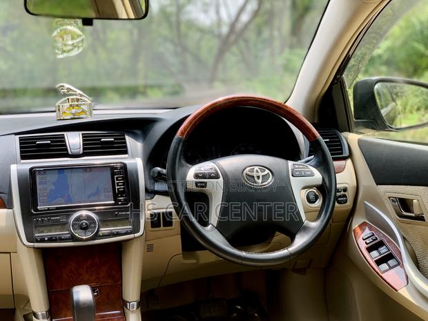 Toyota Premio 2015 Maroon