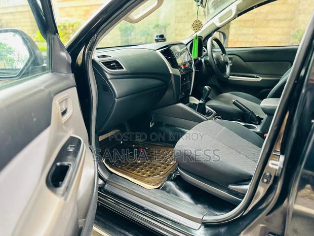 Mitsubishi L200 2022 Black