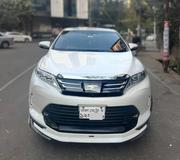 Toyota Harrier 2.0 2019 Pearl for sale