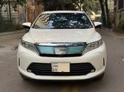 Toyota Harrier 2.0 2017 Pearl for sale
