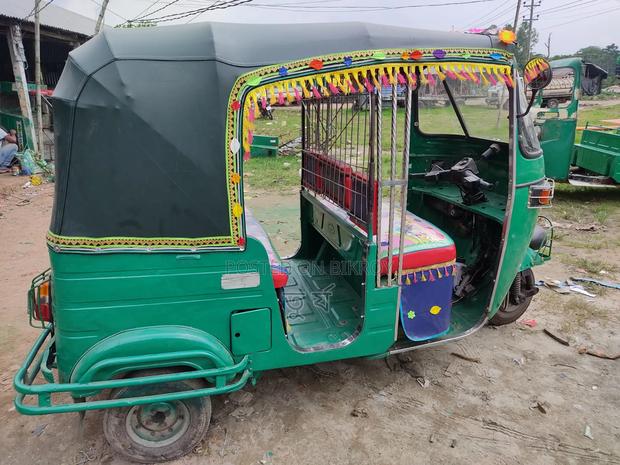 Bajaj XCD 2013 Green