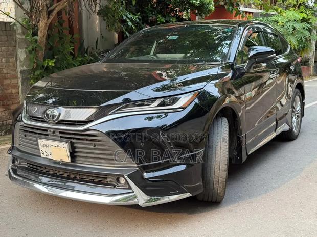 Toyota Harrier 2.0 2020 Black