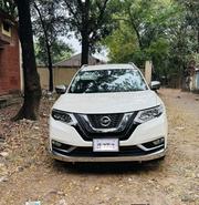 Nissan X-Trail 2.0 Hybrid FWD 2018 Pearl for sale