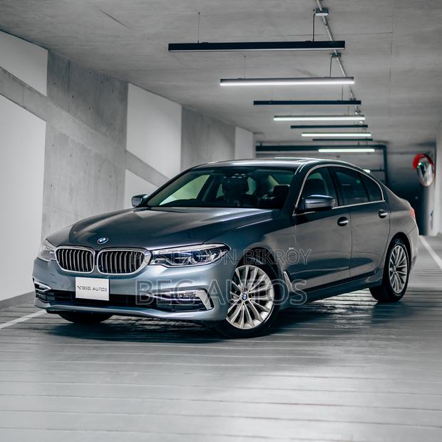 BMW 520i 2018 Gray