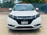 Honda Vezel 2015 White for sale