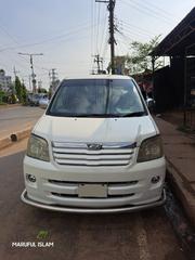 Toyota Noah 2.0 Front Wheel Drive (8 Seater) 2003 White for sale