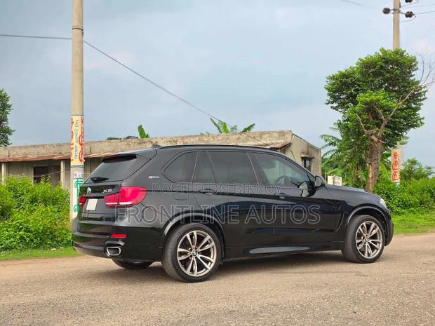 BMW X5 xDrive50i AWD (4.4L 8cyl 8A) 2016 Black