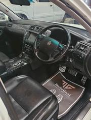 Toyota Crown Royale 2005 Pearl for sale
