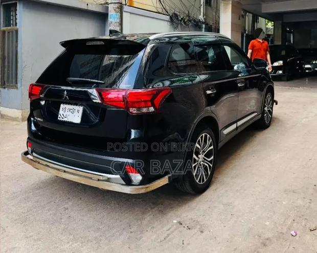 Mitsubishi Outlander 2015 Black