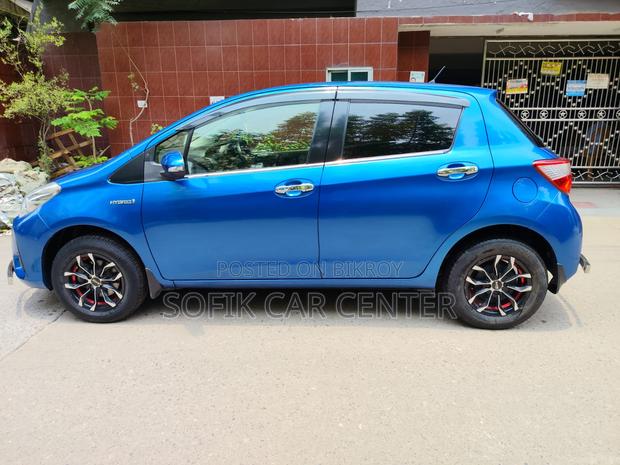 Toyota Vitz 2017 Blue