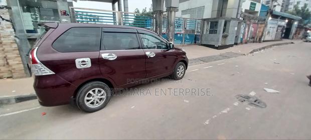 Toyota Avanza 2011 Maroon