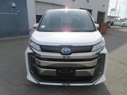 Toyota Noah 2022 White for sale