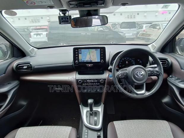 Toyota Yaris Cross 2022 Red
