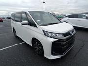 Toyota Noah 2024 Pearl for sale