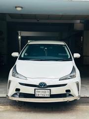 Toyota Prius 2019 White for sale