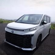 Toyota Voxy Hybrid S-Z 2WD 7-Seater 2022 Pearl for sale