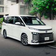 Toyota Voxy Hybrid S-Z 2WD 7-Seater 2022 Pearl for sale