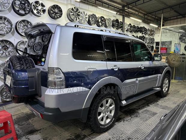 Mitsubishi Pajero 2007 Silver