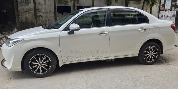 Toyota Axio 2016 Pearl