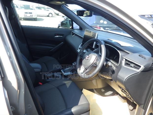 Toyota Corolla Cross 2026 Brown