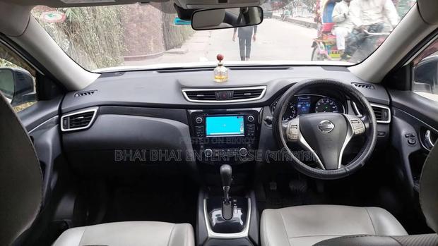 Nissan X-Trail 2.0 Hybrid FWD 2015 Pearl
