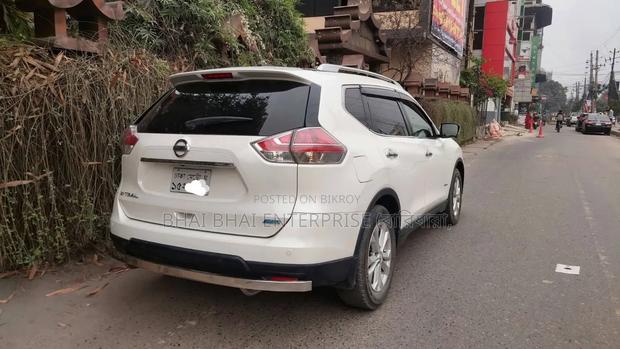 Nissan X-Trail 2.0 Hybrid FWD 2015 Pearl