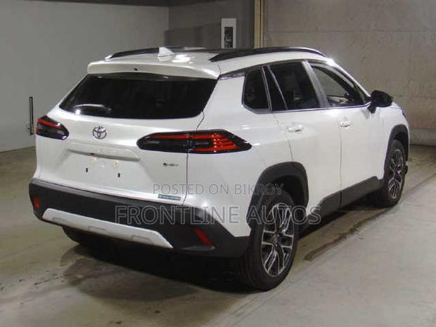 New Toyota Corolla Cross 2025 Pearl