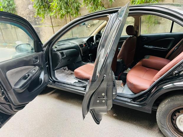 Nissan Sunny 2009 Black