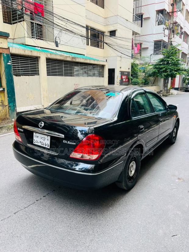 Nissan Sunny 2009 Black