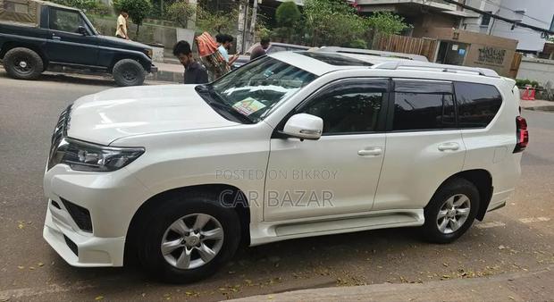 Toyota Land Cruiser Prado 2.7 I 2011 Pearl