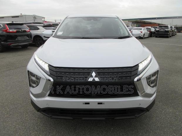 Mitsubishi Eclipse Cross 2023 Pearl