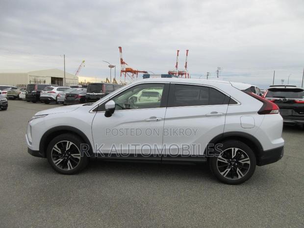 Mitsubishi Eclipse Cross 2023 Pearl