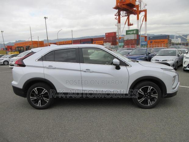 Mitsubishi Eclipse Cross 2023 Pearl