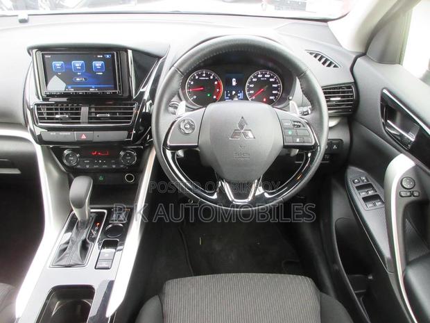 Mitsubishi Eclipse Cross 2023 Pearl