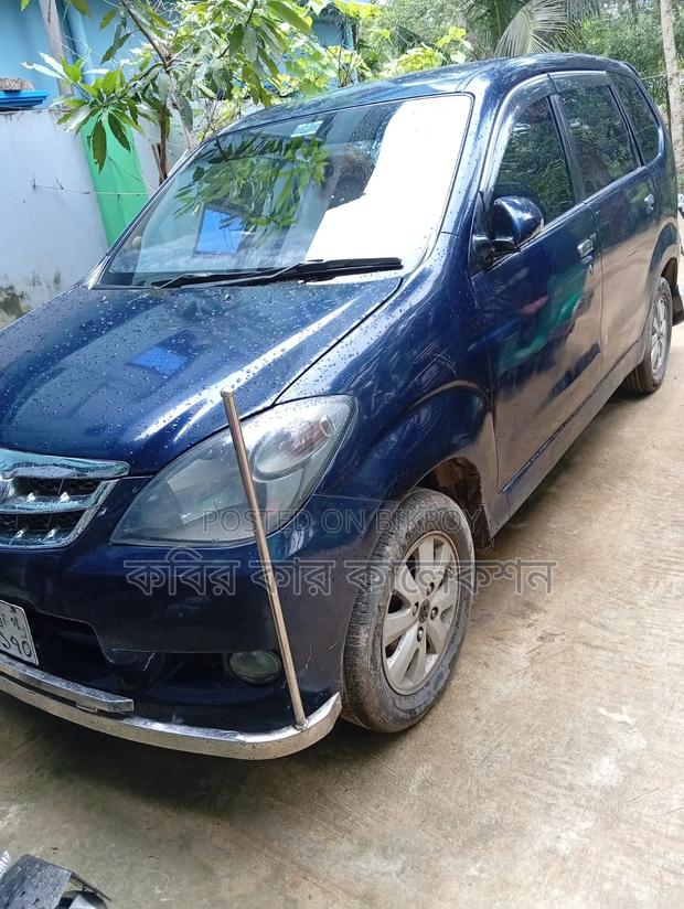 Toyota Avanza 2011 Blue