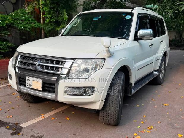 Mitsubishi Pajero V90 3.2 DI-D 2014 White
