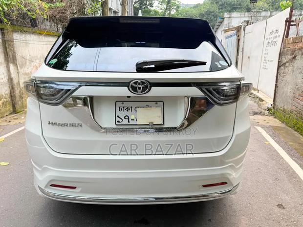 Toyota Harrier Progress Metal Leather 2016 Pearl