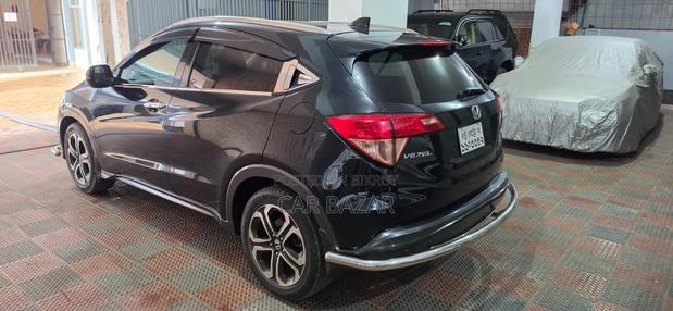Honda Vezel 1.5 2WD 2015 Black