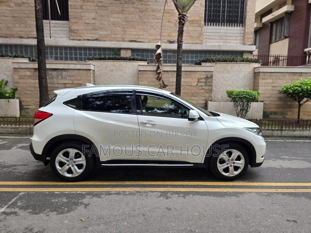 Honda Vezel 1.5 2WD 2014 Pearl