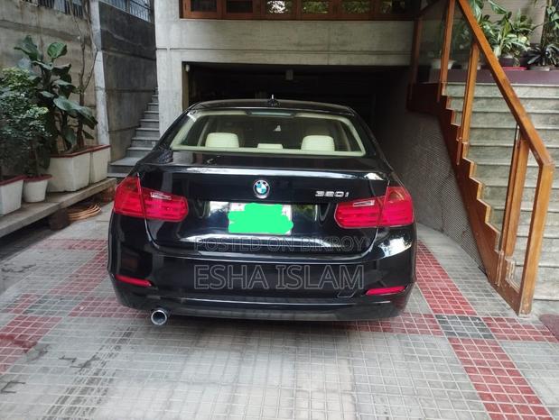 BMW 320i 2012 Black