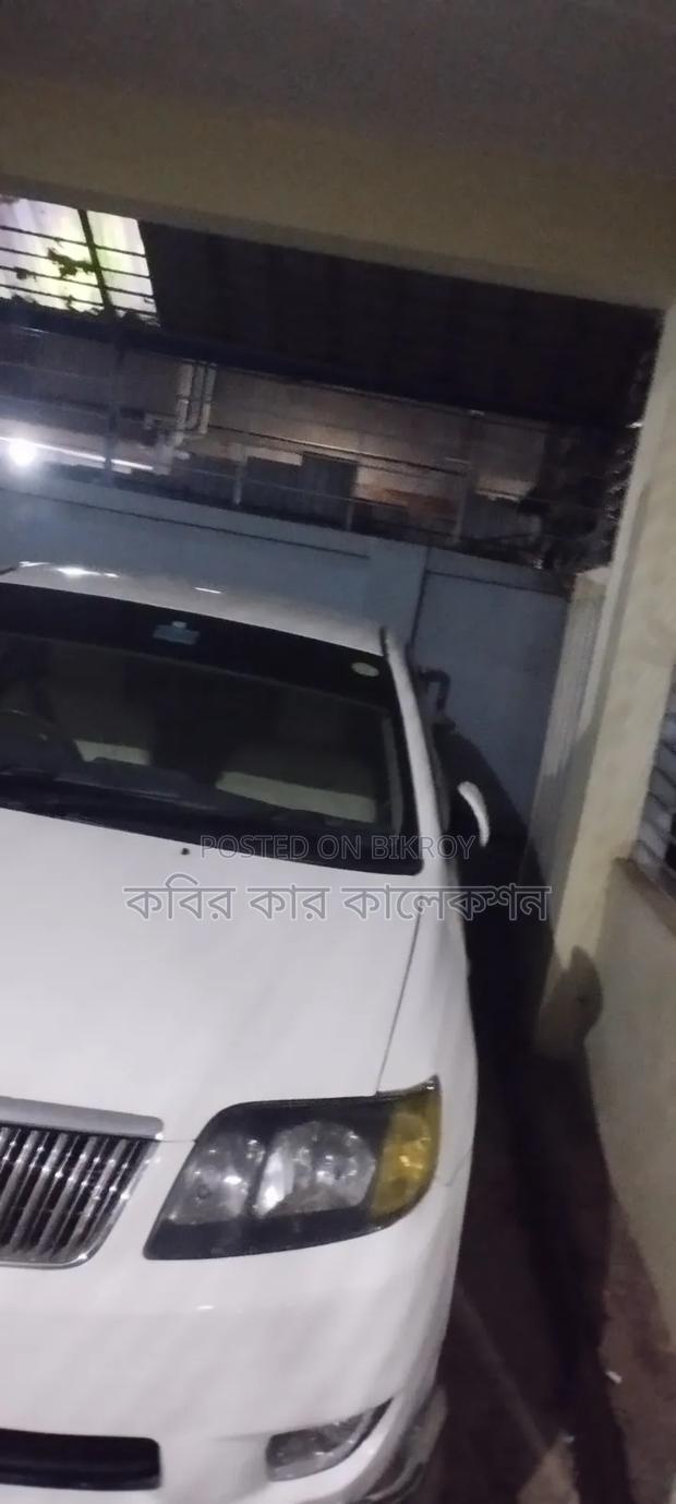 Toyota Corolla 2004 White