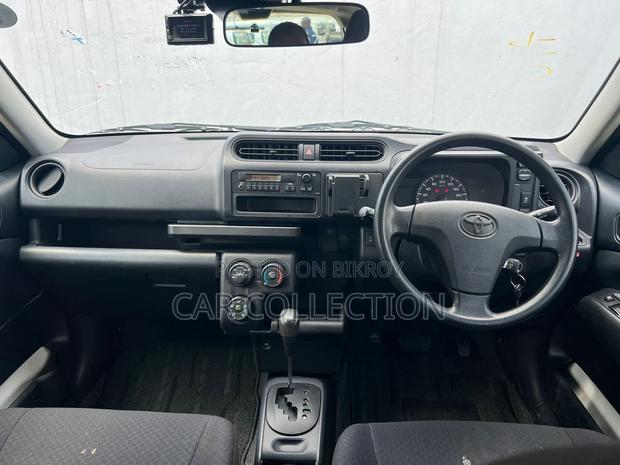 Toyota Probox 1.5 F 2WD 2021 White